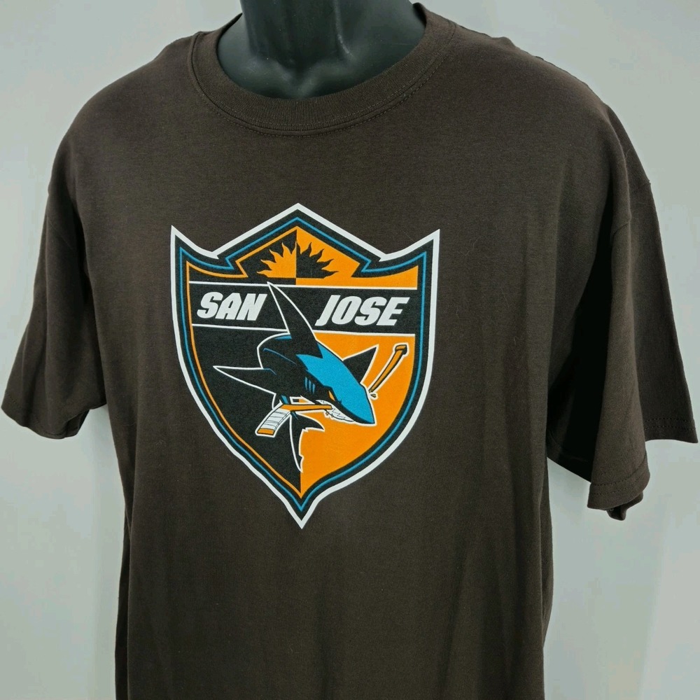 San Jose Shark Size Men's Large with Hockey Stick Graphic Brown Tshirt
